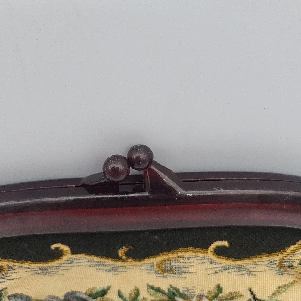 Vintage Tapestry Clutch Coin Bag / Purse W/ Bakelite Plastic Snap Closure Floral